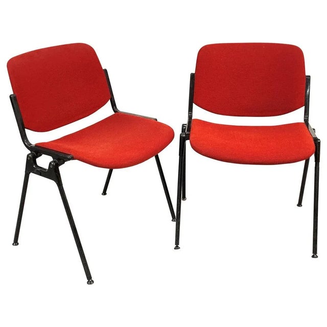 Set of Italian Red Aluminum DSC Chair 106 by Giancarlo Piretti for Castles Alps, 1960s For Sale - Image 9 of 9