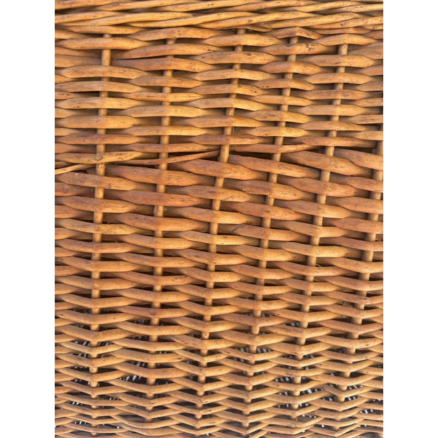 Antique English Wicker Storage Trunk Chest With Hinged Lid | Early 20th Century For Sale - Image 18 of 18