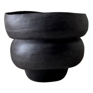 Modder Serendipity Black Ceramic Sculpture by Françoise Jeffrey For Sale
