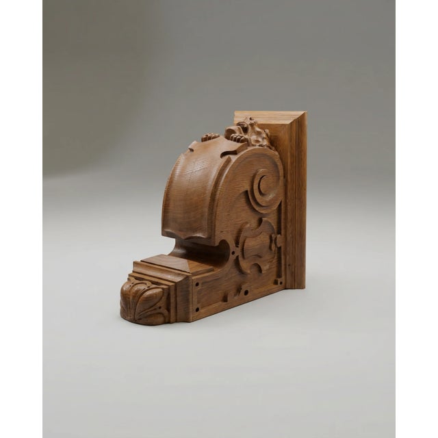 Late 19th Century Pair of Antique Victorian Oak Lion Head Corbels (c. 1885–1910) For Sale - Image 5 of 7