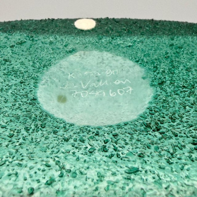 Large Emerald Green Antikva Glass Vase with Color Inclusions by Bertil Vallien for Kosta Boda, 1990s For Sale - Image 12 of 14
