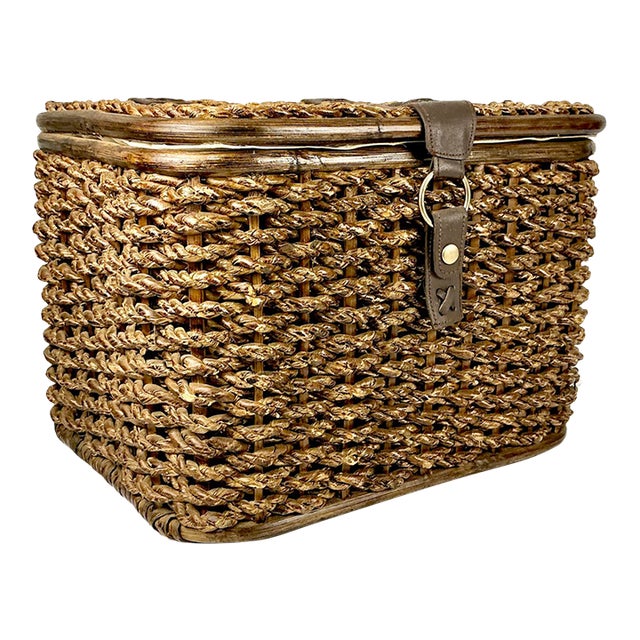 1980s Vintage Boho Chic Arts & Crafts Coastal Woven Jute Wicker & Bentwood Storage Lidded Basket For Sale