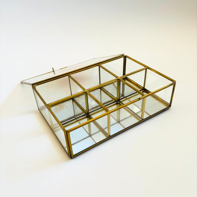 Vintage Brass and Glass Divided Box With Dried Flowers - Jewelry Box or Organizer For Sale - Image 4 of 12