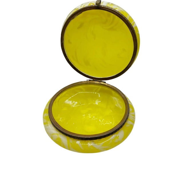Italian Large Opaline Trinket Box For Sale - Image 3 of 5