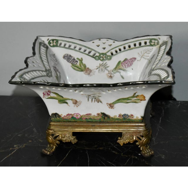 Vintage (1990s) Decorative Bowl with Brass Stand. Hand Painted throughout with Floral & Fern Details. The Measurements:...