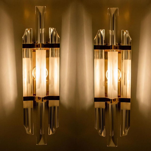 Metal Clear Gold Glass & Brass Sconces in the style of Venini, 1970, Set of 2 For Sale - Image 7 of 17