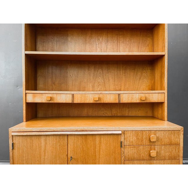 Brown Mid-Century Modern Shelving Unit in Teak For Sale - Image 8 of 18