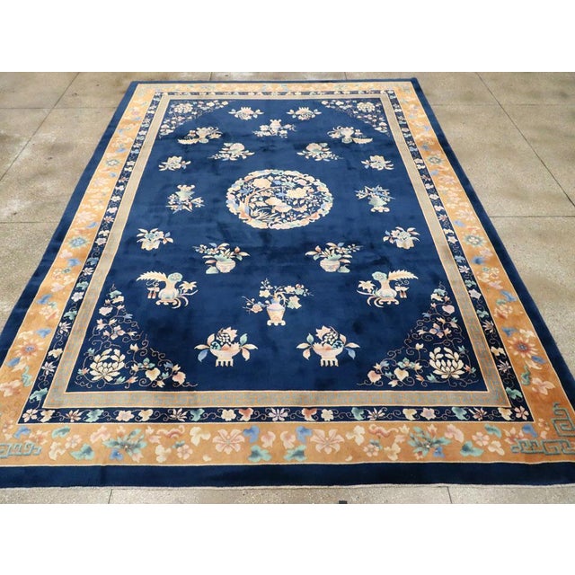 Galerie Shabab Collection Mid-20th Century Handmade Chinese Art Deco Room Size Carpet For Sale - Image 4 of 10