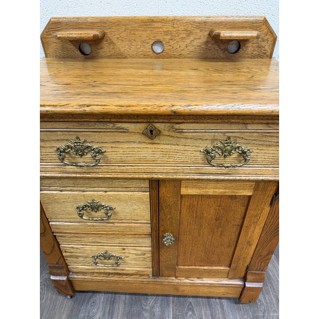Brown Antique Late Victorian Eastlake Style Golden Oak Washstand Commode For Sale - Image 8 of 15