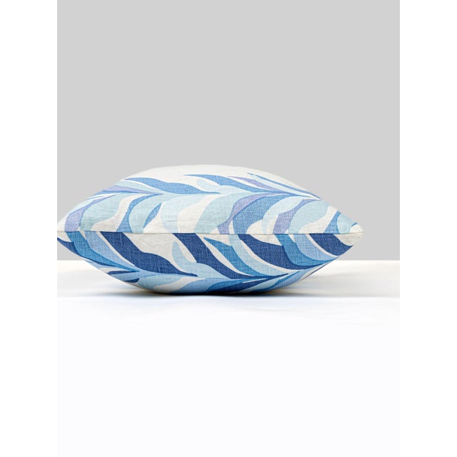 Tone-on-tone stripes get a tropical twist with our Chira Island motif. Offered in 6 retro-inspired shades, Chira Island is...