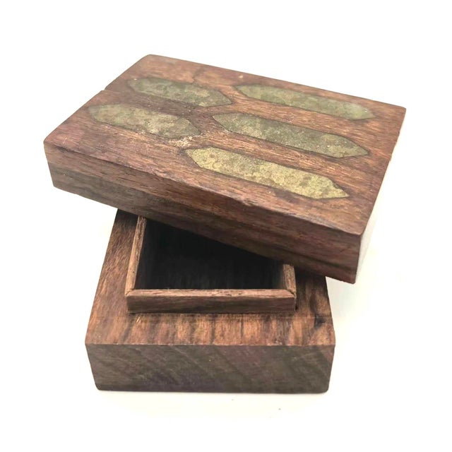 Handcrafted Indian Wood & Brass Inlay Ring or Trinket Box For Sale In Miami - Image 6 of 11