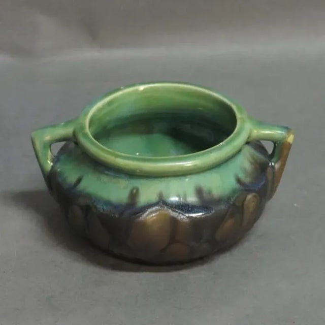 Hand painted Jugendstil ceramic bowl with handles by Gilbert Méténier, 1900-1920. Signed by Maker,I have official proof of...