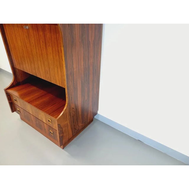 Vintage High Storage Unit in Rosewood, 1960s For Sale - Image 9 of 11