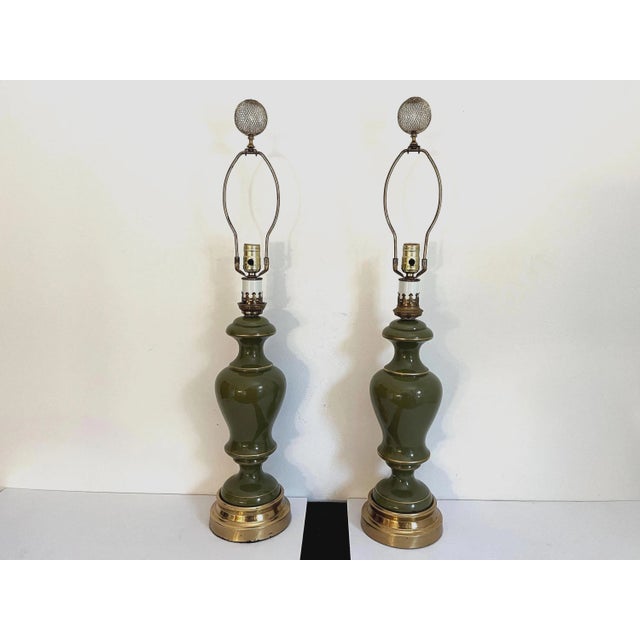 Mid-Century Modern 1960s Green Glass Column Lamps, Pair For Sale - Image 3 of 18