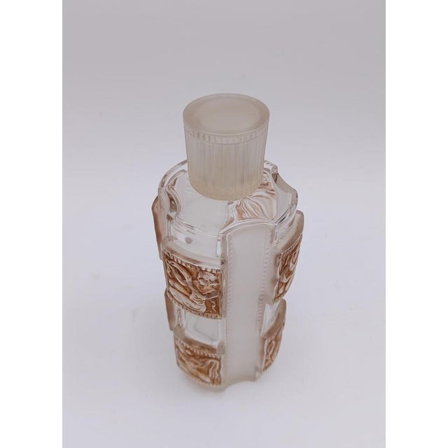 Perfume Bottle by René Lalique for Lalique, 1942 For Sale - Image 3 of 10