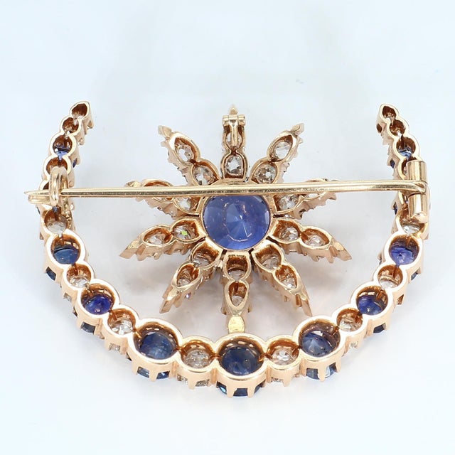 Mid 20th Century 14k Rose Gold Crescent Brooch With Blue Sapphire & White Diamonds For Sale - Image 4 of 5