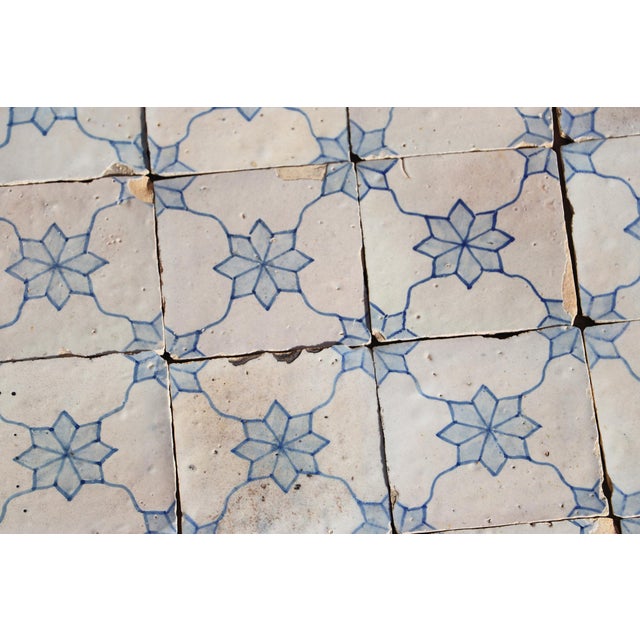 Antique 18th Century Set of 46 Portuguese Tiles Rare Floral Baroque Pattern For Sale - Image 12 of 18