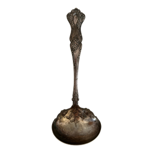 1904 Victorian 1847 Rogers Brothers Silver Plate Grape Pattern Ladle