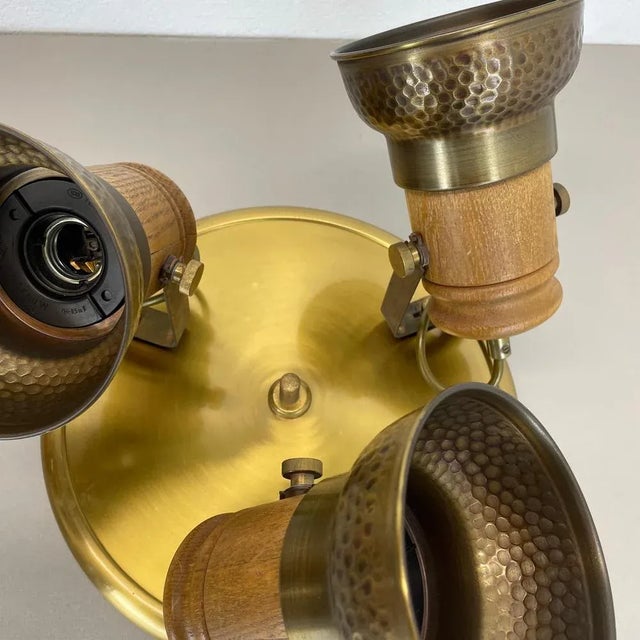Modern Three-Spot Brass and Oak Ceiling Light from TEMDE Leuchten, Germany 1970s For Sale - Image 12 of 18
