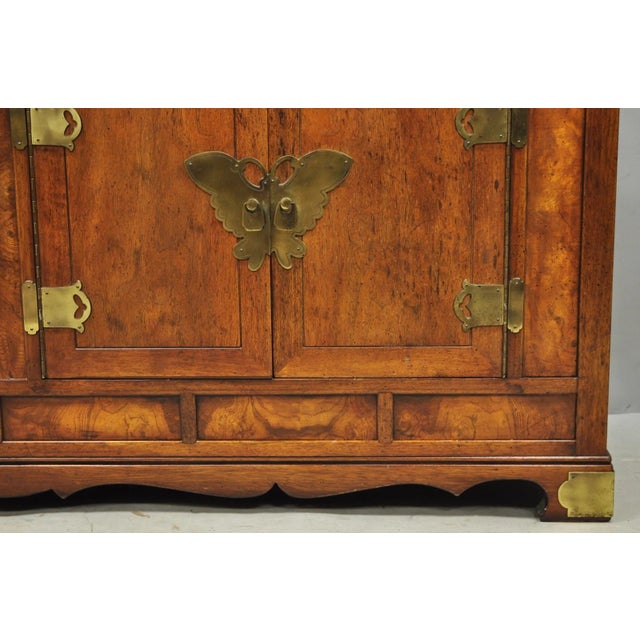 Wood Vintage Henredon Chinoiserie Brass Butterfly Burl Wood Credenza Cabinet Buffet For Sale - Image 7 of 16