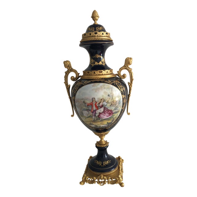 Late 19th Century Acf Victorian Romantic French Porcelain Gilt Vase For Sale