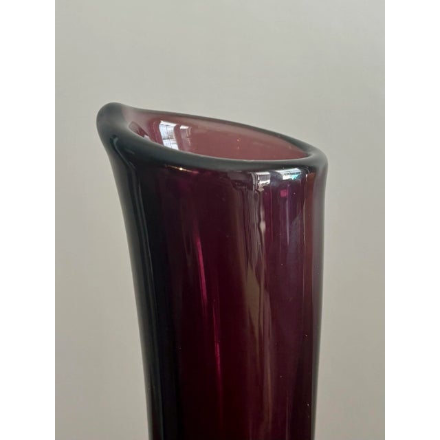 Blenko Mid Century Modern Blenko Style Vase For Sale - Image 4 of 6