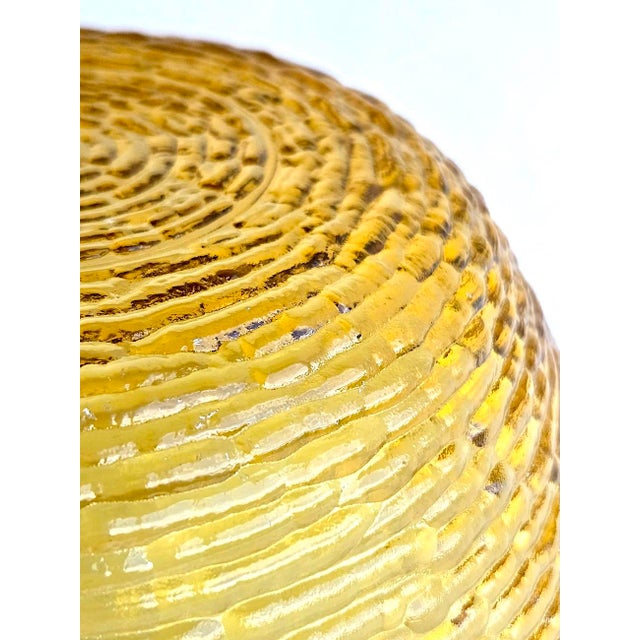 1960s Vintage 1960s Anchor Hocking Gold Lido Soreno Glass Serving Bowl For Sale - Image 5 of 10