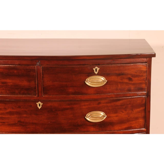 Early 19th Century Mahogany Bombé Chest of Drawers For Sale - Image 4 of 12