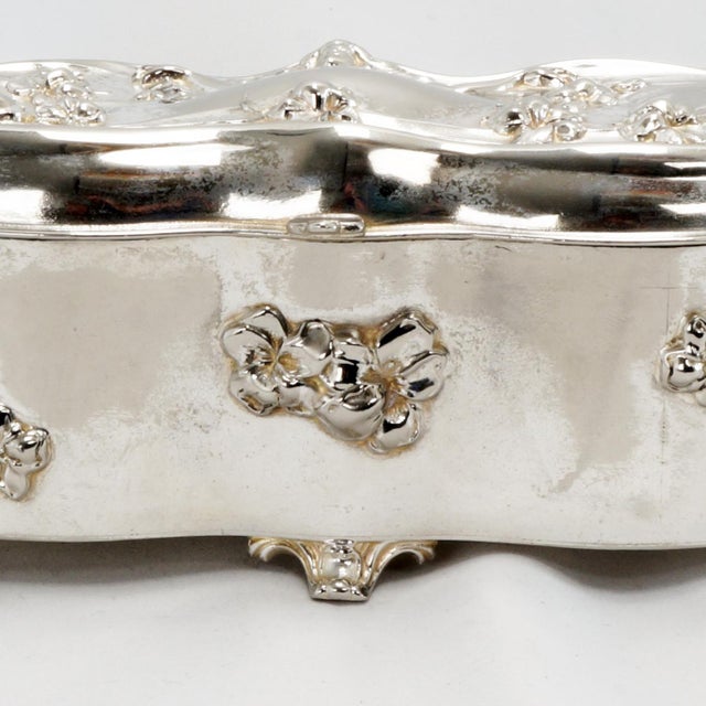 Art Nouveau Silver Plate Vanity Box, 1905 For Sale - Image 9 of 13