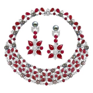 Gia Certified 140 Ct Burma Ruby, Tahitian Pearl & Diamond Necklace Suite 18kwg For Sale