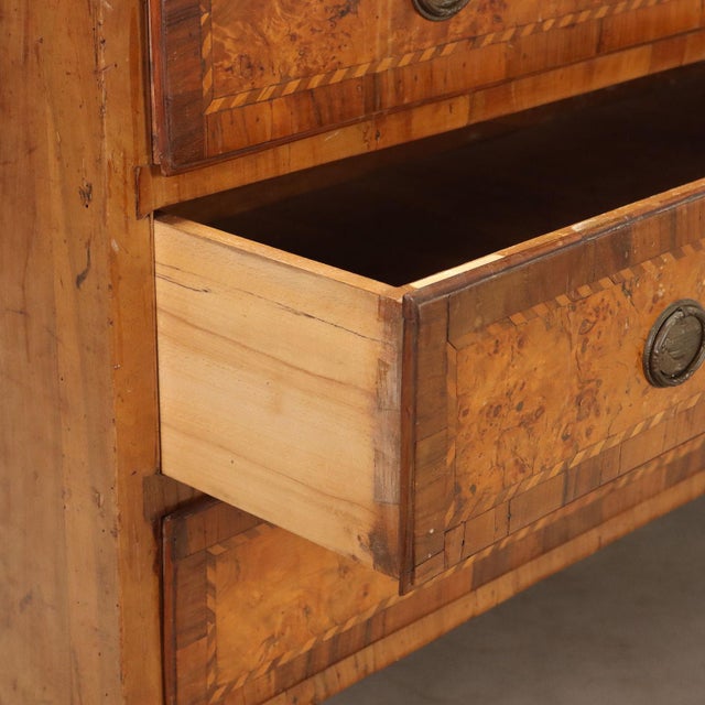 18th Century Neoclassical Walnut Chest of Drawers For Sale - Image 3 of 12