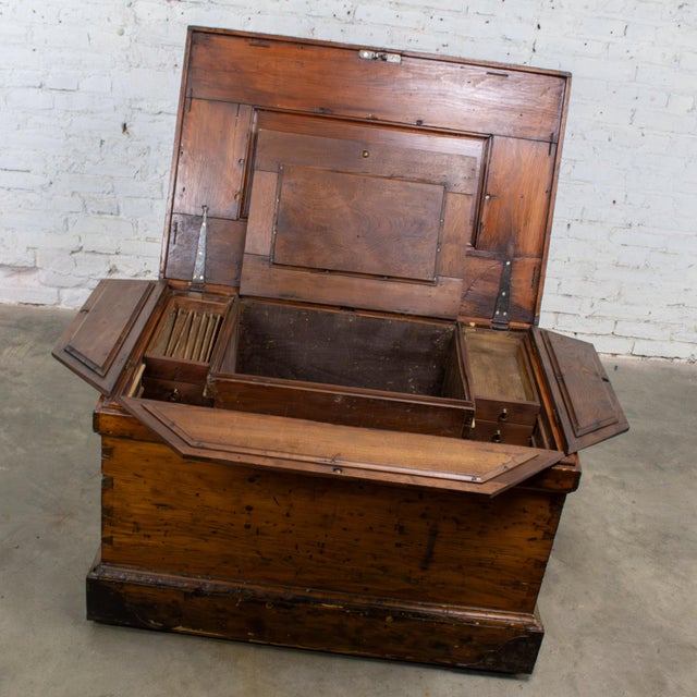Wood 19th Century Antique Colonial Rustic Pine Carpenter’s Tool Chest Trunk or Coffee Table For Sale - Image 7 of 18
