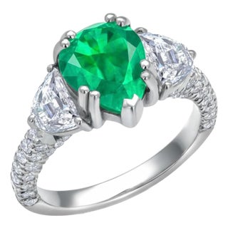 Gia Certified Colombian Pear Emerald Diamond 3.35 Carat 18 Karat Gold Ring, Size 6.25 For Sale
