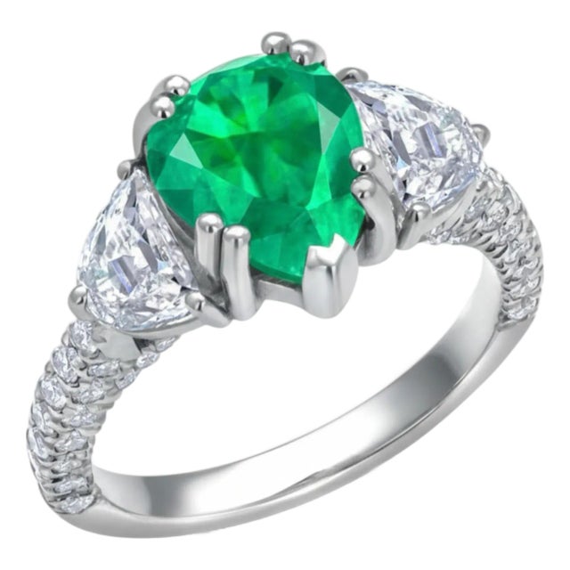 Gia Certified Colombian Pear Emerald Diamond 3.35 Carat 18 Karat Gold Ring, Size 6.25 For Sale
