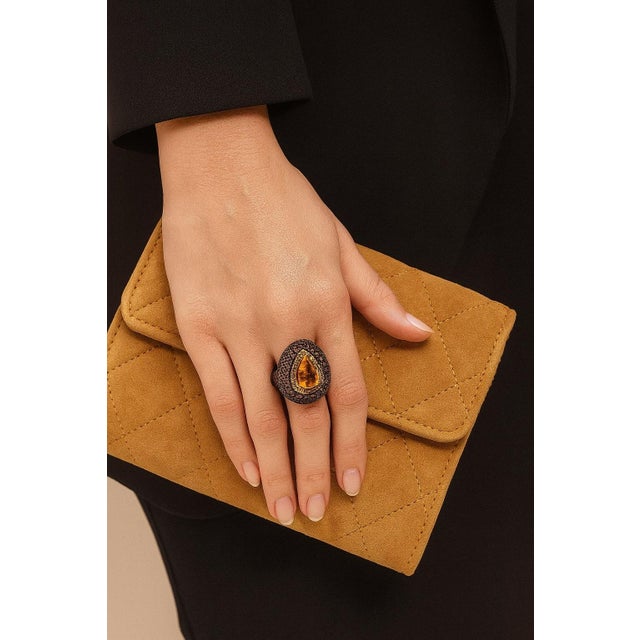 Gemstone Bochic "Orient" Vintage Fancy Sapphire & Cognac Diamond Ring Set In 18K Gold & Silver For Sale - Image 7 of 18