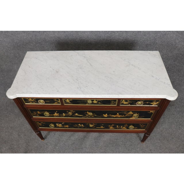 Maison Jansen Chinoiserie Paint-Decorated Marble-Top Commode – Exquisite French Neoclassical Craftsmanship This...