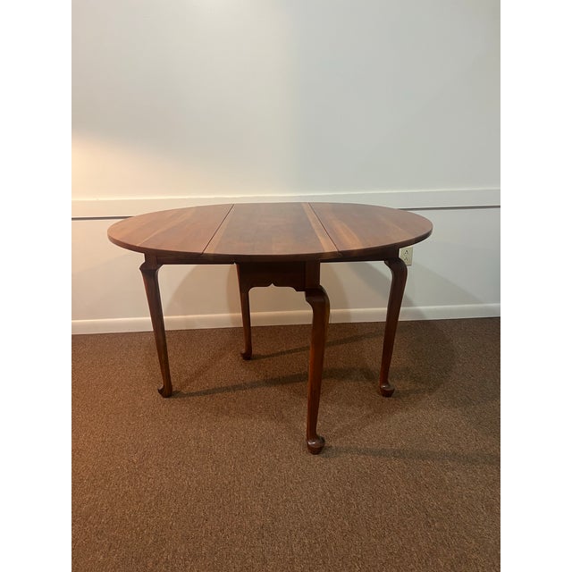 Brown 1950s Queen Anne Cherry Drop Leaf Gate Leg Oval Table For Sale - Image 8 of 12
