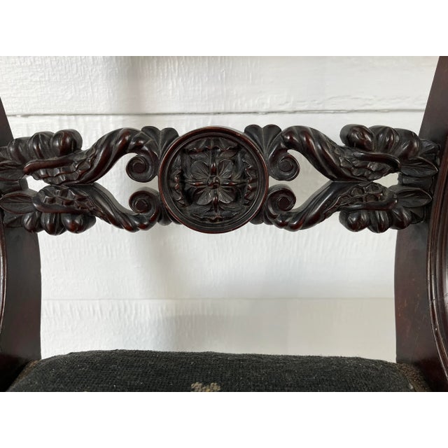 Antique early 19th century American Empire Classical New York sabre leg mahogany side chair. Rich mahogany timber with...