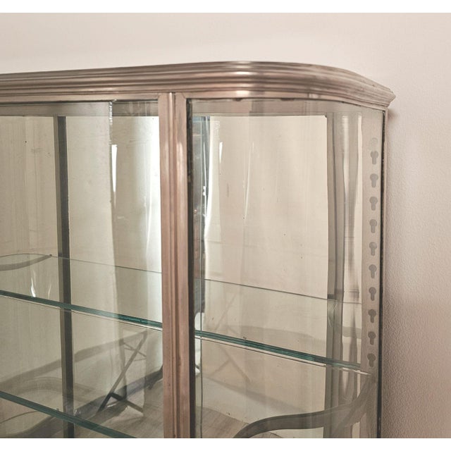 Brushed Steel Mirrored French Display Case / Vitrine, Circa 1920 For Sale - Image 4 of 6