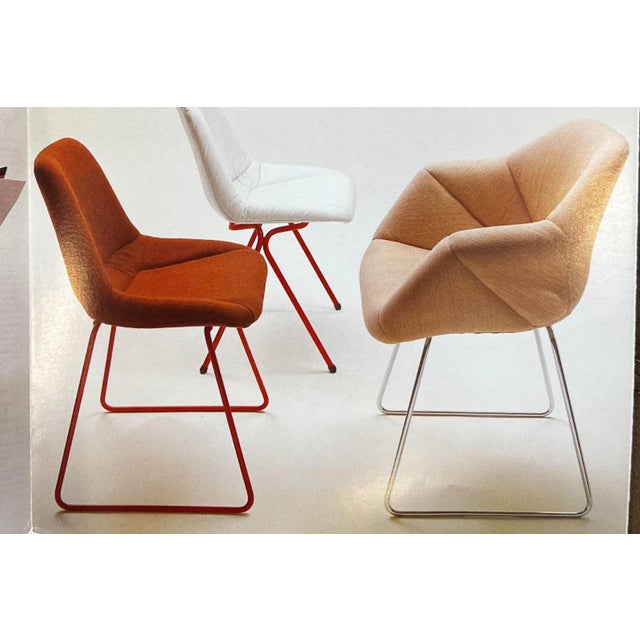 Mid-Century Modern Pair of “Hillie” armchairs, Robin Day for L’Atelier, 1960s - Lot 357 For Sale - Image 3 of 12