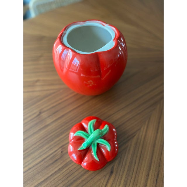 1940s Kitchen Parade Ripe Tomato Lidded Cookie Jar For Sale In Houston - Image 6 of 9