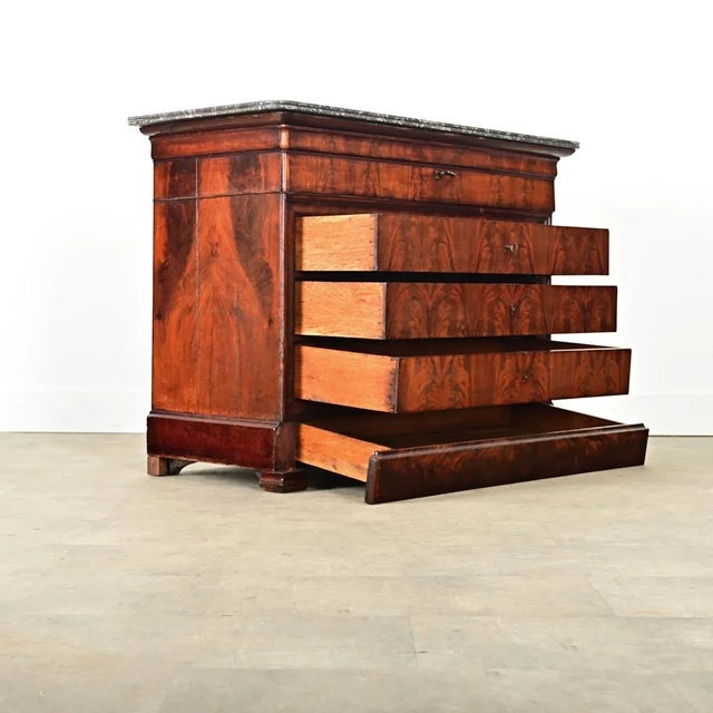 French 19th Century Louis Philippe Style Commode with Secretary For Sale - Image 4 of 12