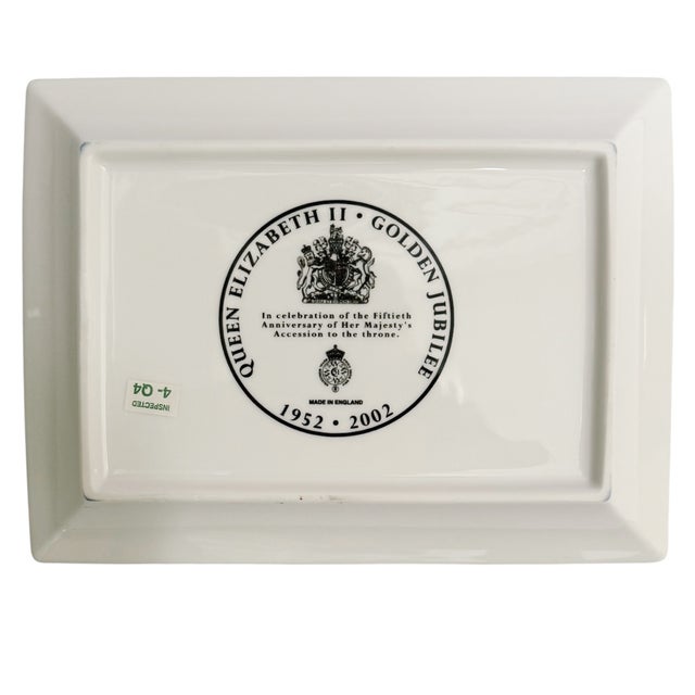 Royal Worcester Royal Worcester Queen Elizabeth II Golden Jubilee Imari Porcelain Catchall Tray in Original Box For Sale - Image 4 of 5