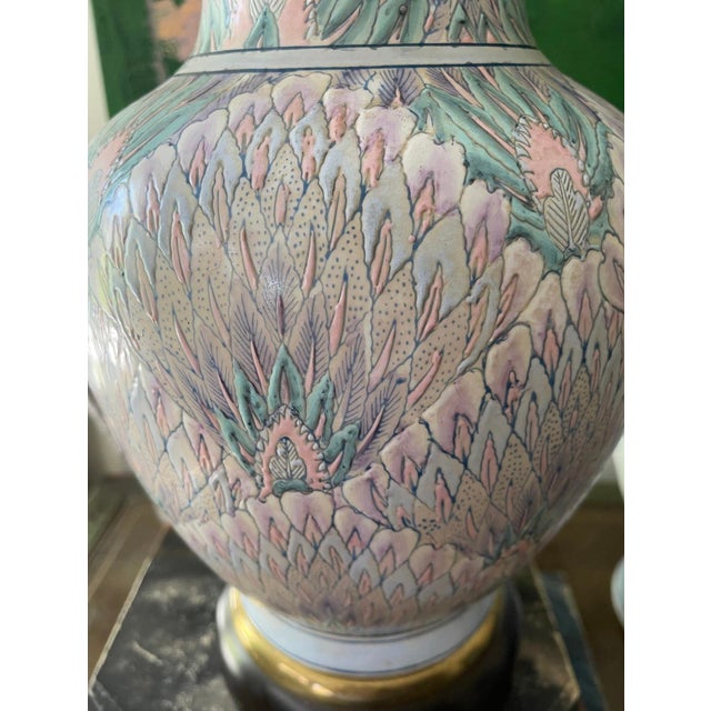 Vintage Frederick Cooper lamp, so so much Asian influence in this 1980s lamp, presented and passed out colors of soft...