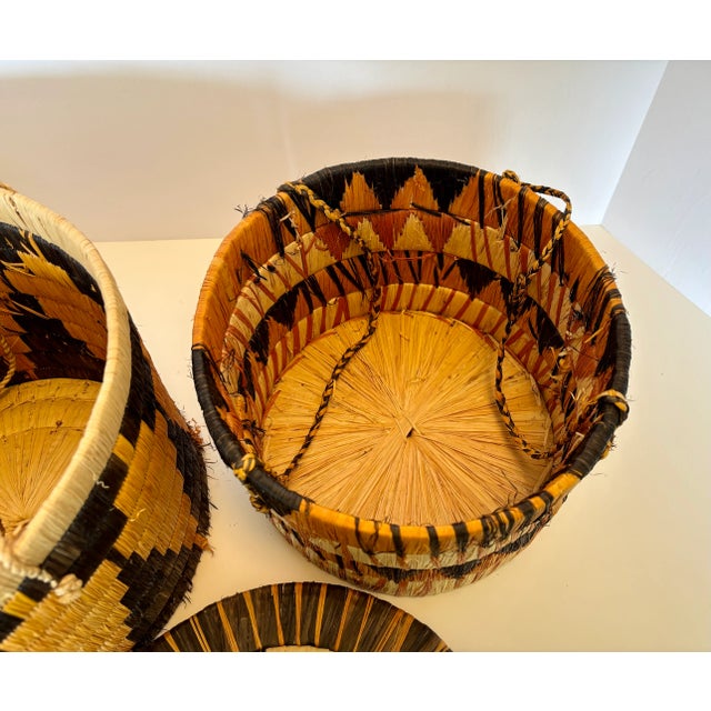 Textile A Pair of Vintage Zambian Baskets From the Early 1980s For Sale - Image 7 of 9