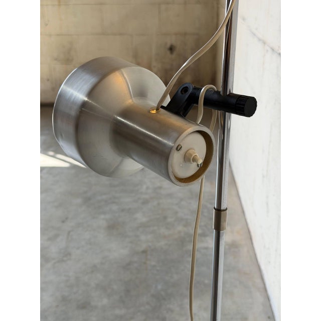 1950s Mid-Century Modern Metal Floor Lamp With Adjustable Dual Shades For Sale - Image 12 of 13
