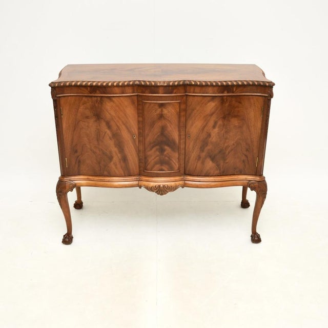 Chippendale Serpentine Cabinet, 1900s For Sale - Image 10 of 10