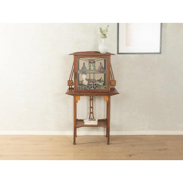 1900s Art Nouveau Display Cabinet Depth: 39 cm Width: 71 cm Height: 125 cm Good condition with slight signs of use.