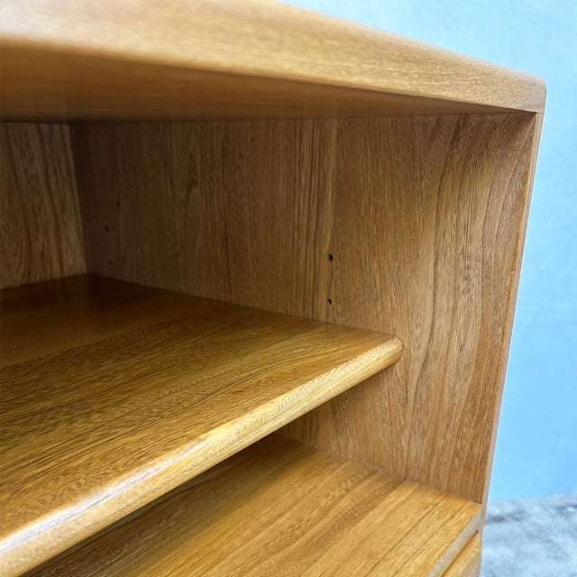 2000 - 2009 Windsor Elm Media Unit by Lucian Ercolani for Ercol, 1990s For Sale - Image 5 of 17