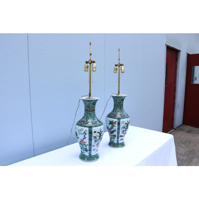 Chinese Porcelain Baluster Vase Table Lamps 19th-Century Famille Verte, a Pair For Sale - Image 9 of 17